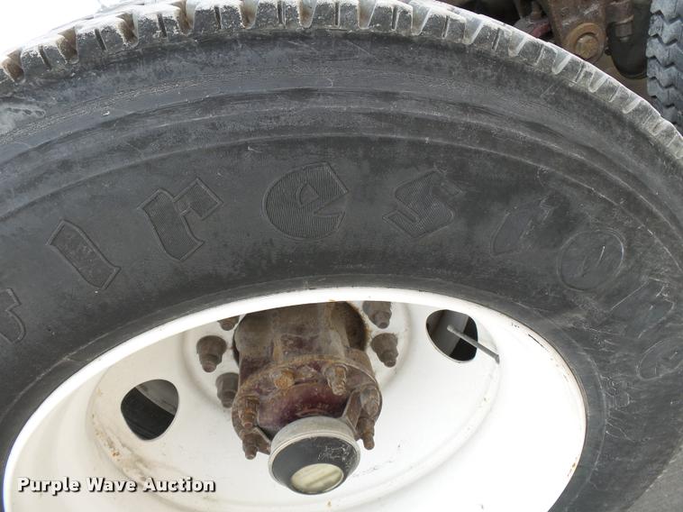 image for item K3440 2000 Kenworth T2000 glider kit semi truck