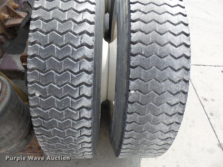 image for item K3440 2000 Kenworth T2000 glider kit semi truck