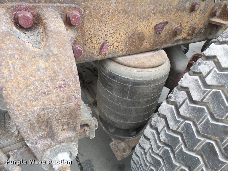 image for item K3440 2000 Kenworth T2000 glider kit semi truck