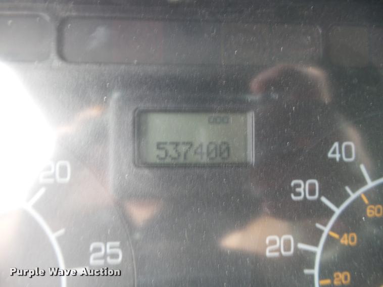 image for item K3440 2000 Kenworth T2000 glider kit semi truck