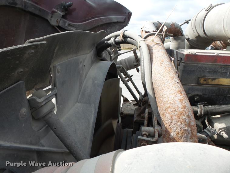 image for item K3440 2000 Kenworth T2000 glider kit semi truck