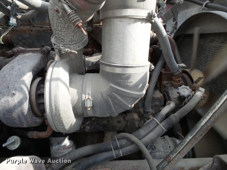 image for item K3440 2000 Kenworth T2000 glider kit semi truck