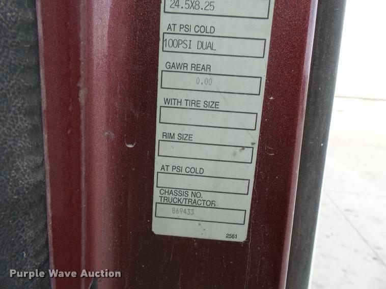 image for item K3440 2000 Kenworth T2000 glider kit semi truck