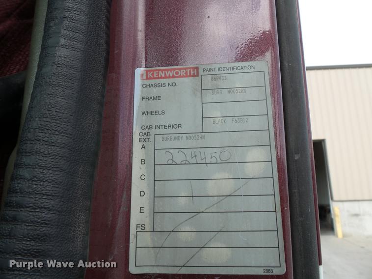 image for item K3440 2000 Kenworth T2000 glider kit semi truck