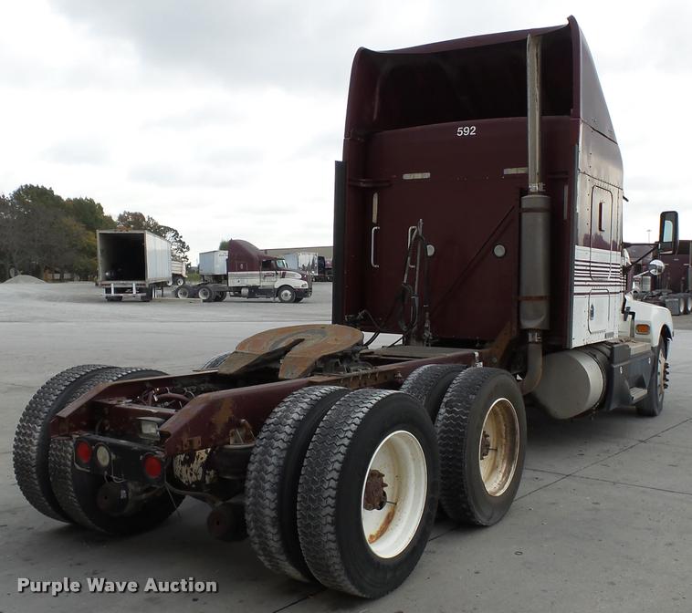 image for item K3441 1998 Kenworth T600 semi truck