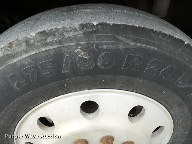 image for item K3441 1998 Kenworth T600 semi truck