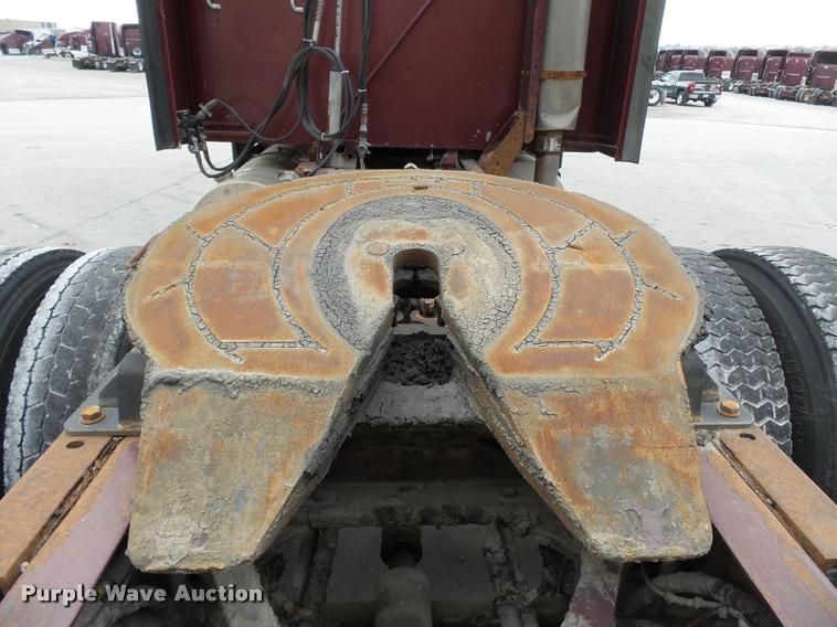 image for item K3441 1998 Kenworth T600 semi truck