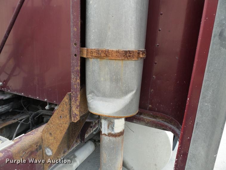 image for item K3441 1998 Kenworth T600 semi truck