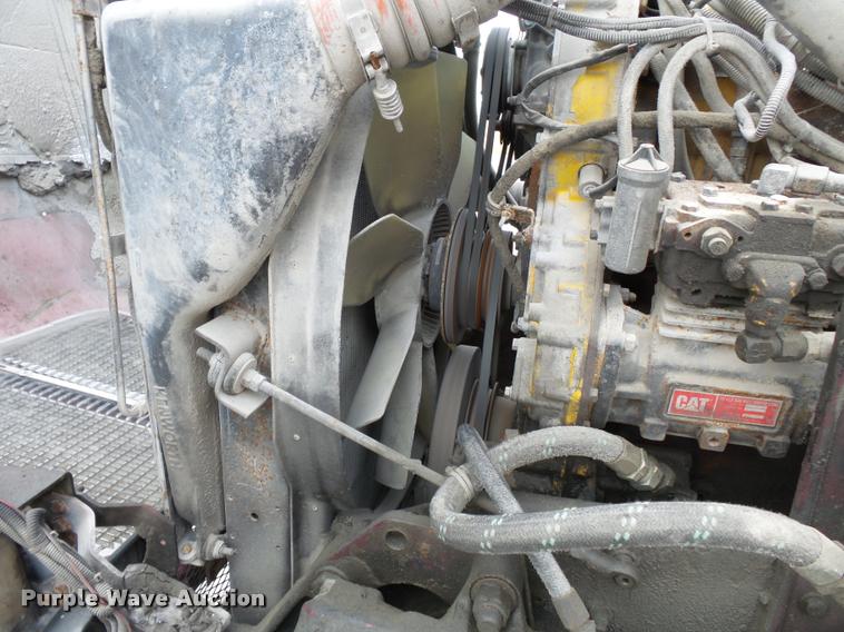 image for item K3441 1998 Kenworth T600 semi truck