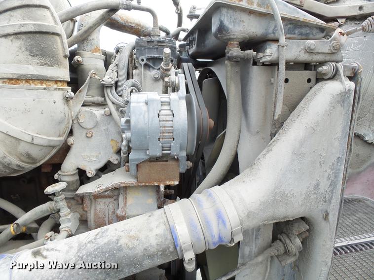 image for item K3441 1998 Kenworth T600 semi truck