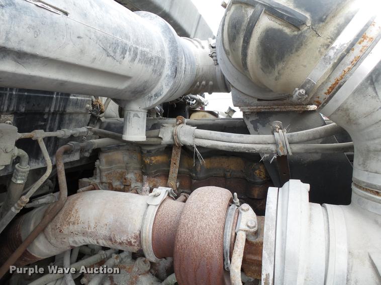 image for item K3441 1998 Kenworth T600 semi truck