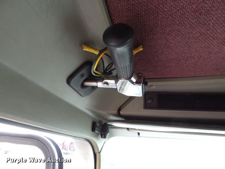 image for item K3441 1998 Kenworth T600 semi truck