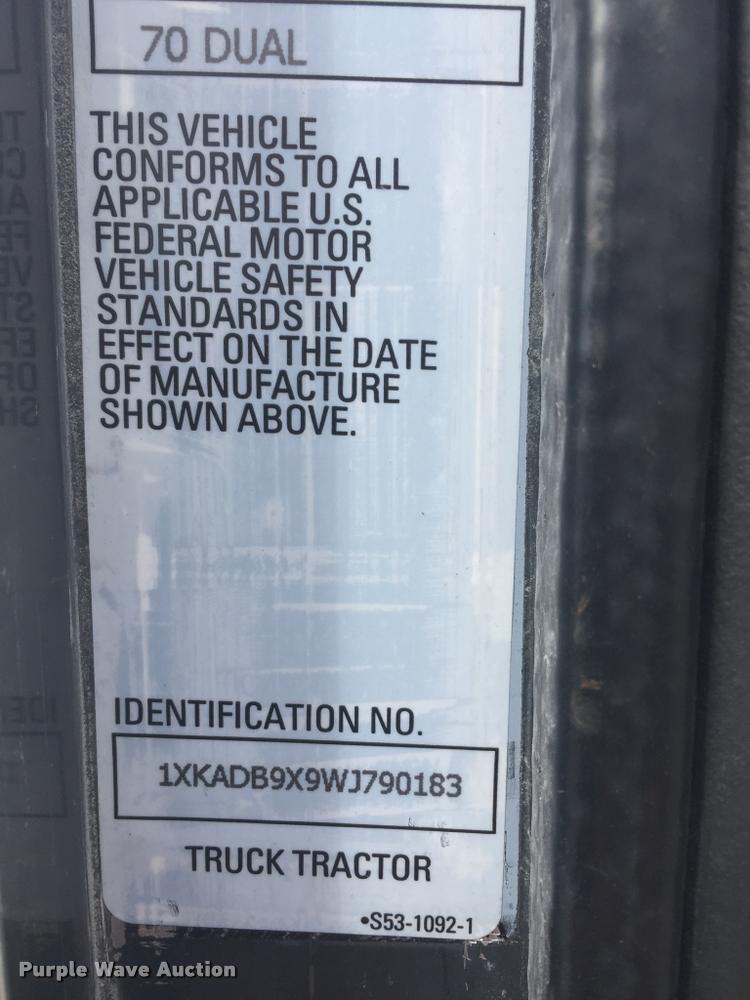 image for item K3441 1998 Kenworth T600 semi truck