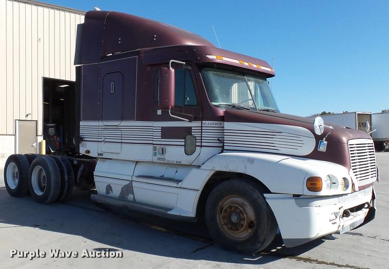 image for item K3442 1998 Freightliner Century Class 120 semi truck