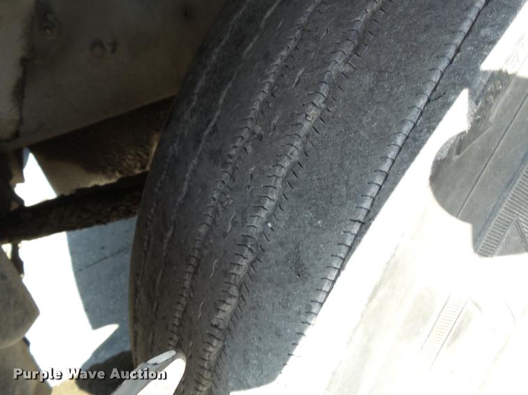 image for item K3442 1998 Freightliner Century Class 120 semi truck