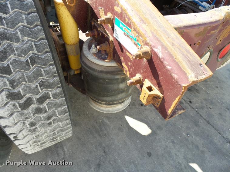 image for item K3442 1998 Freightliner Century Class 120 semi truck