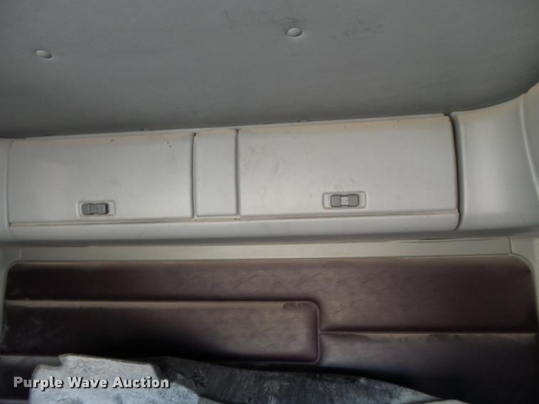 image for item K3442 1998 Freightliner Century Class 120 semi truck