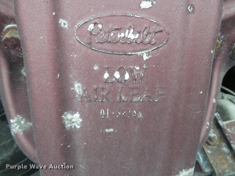 image for item K3446 2005 Peterbilt 378 semi truck