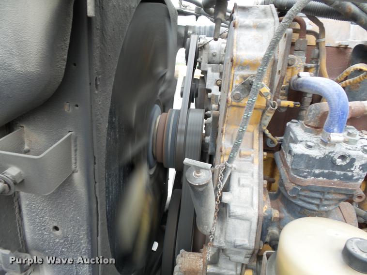 image for item K3446 2005 Peterbilt 378 semi truck