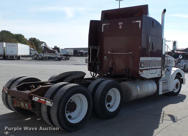 image for item K3449 1998 Peterbilt 377 semi truck