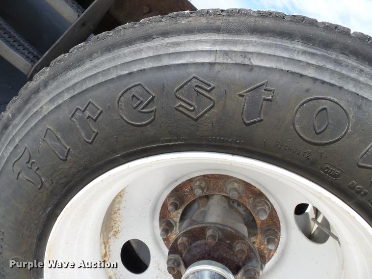 image for item K3449 1998 Peterbilt 377 semi truck