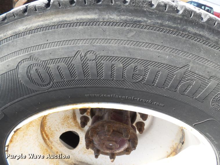 image for item K3449 1998 Peterbilt 377 semi truck