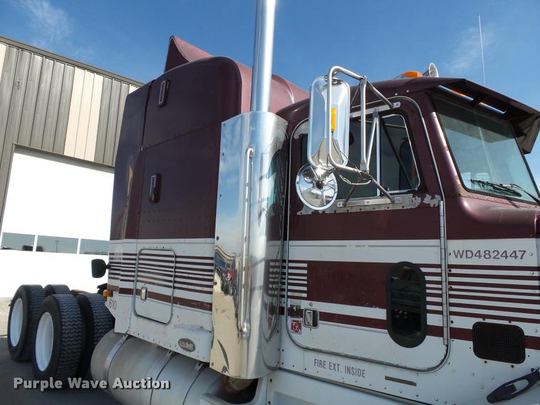image for item K3449 1998 Peterbilt 377 semi truck