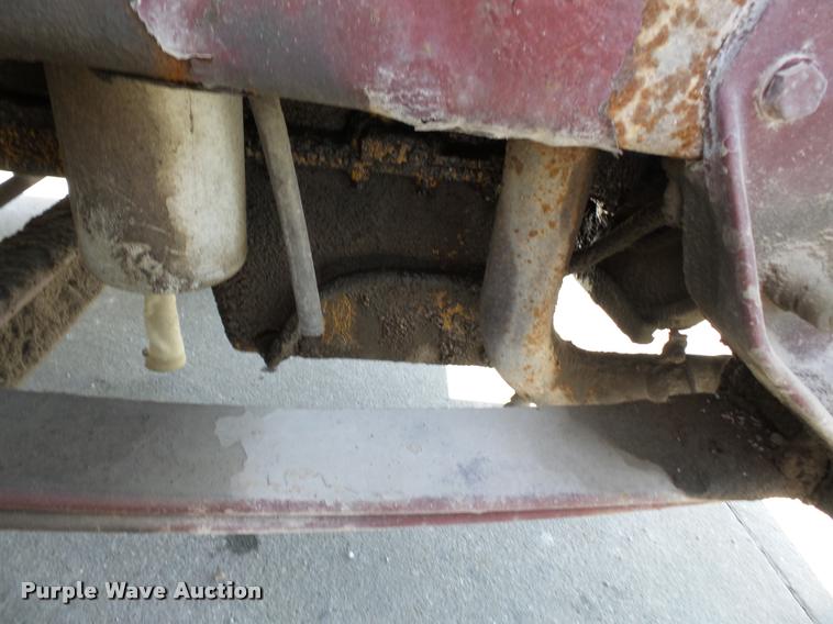 image for item K3449 1998 Peterbilt 377 semi truck