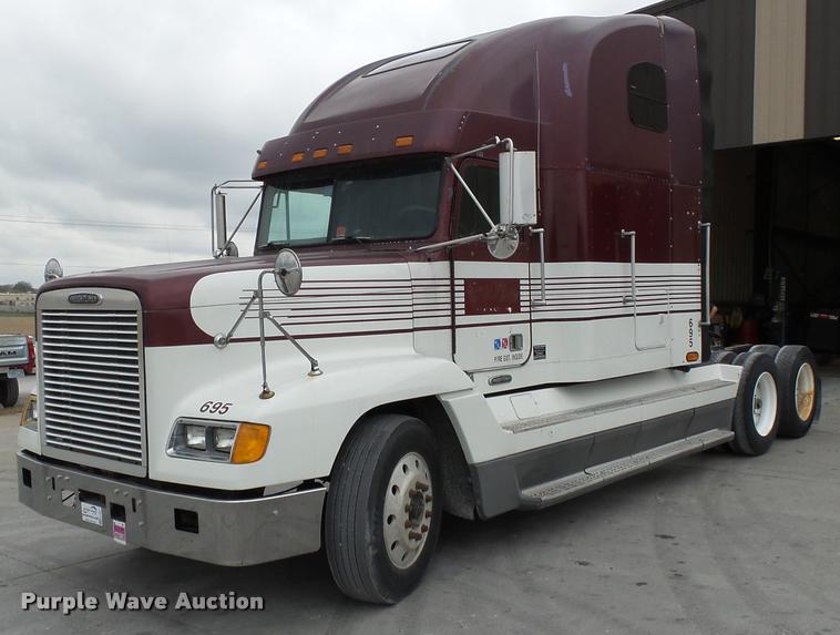 image for item K3451 2000 Freightliner FLD semi truck