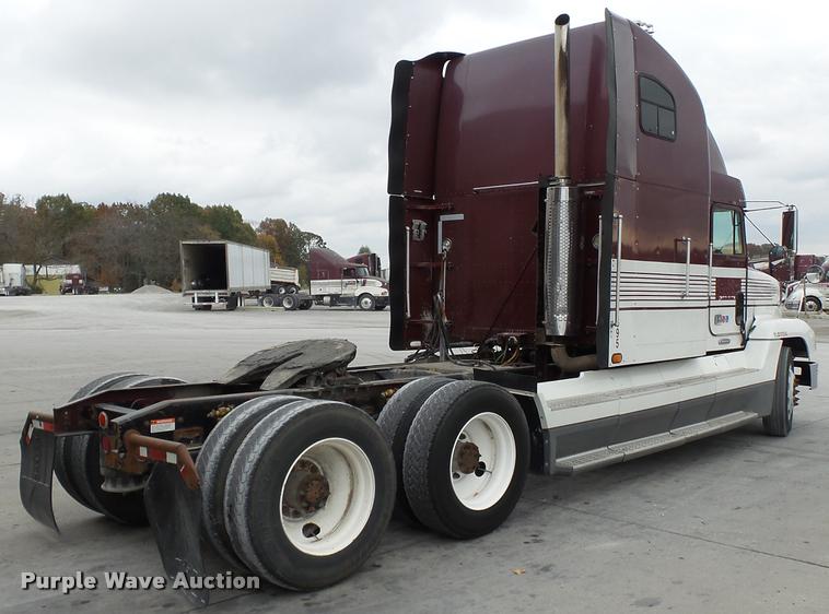 image for item K3451 2000 Freightliner FLD semi truck