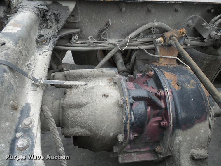 image for item K3451 2000 Freightliner FLD semi truck