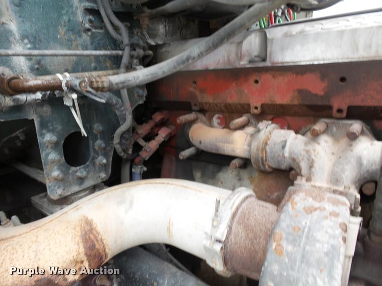 image for item K3451 2000 Freightliner FLD semi truck