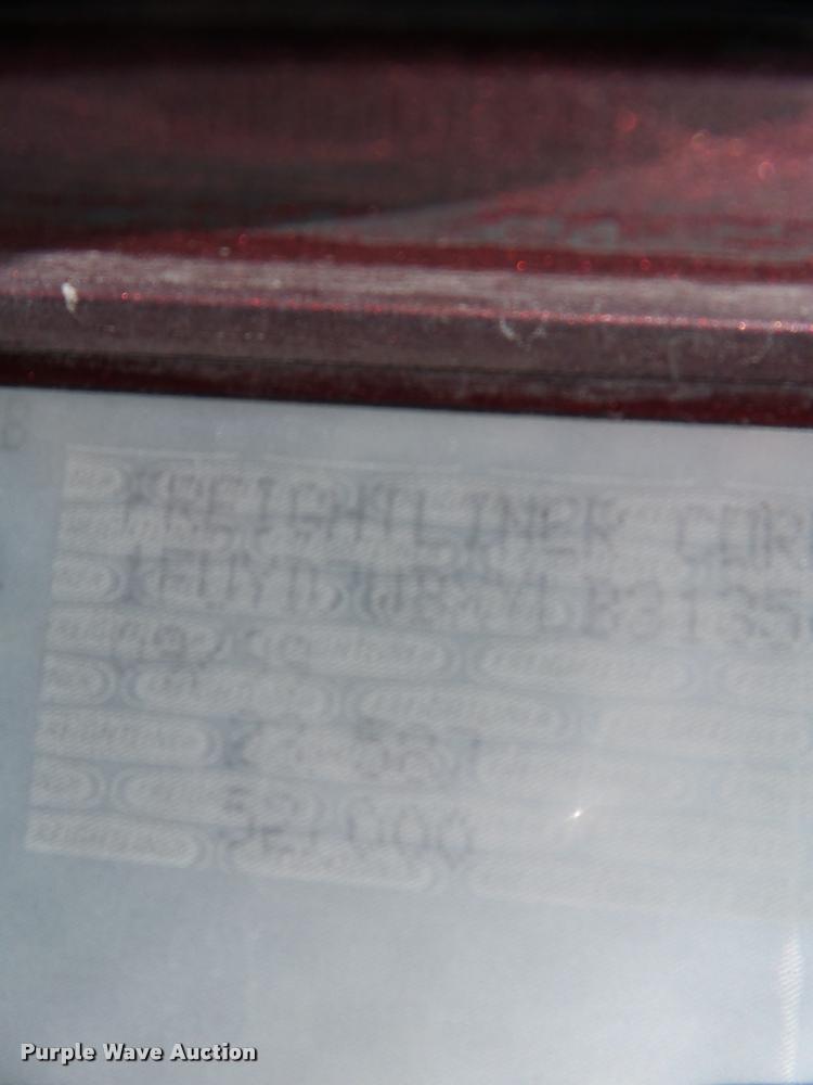 image for item K3451 2000 Freightliner FLD semi truck