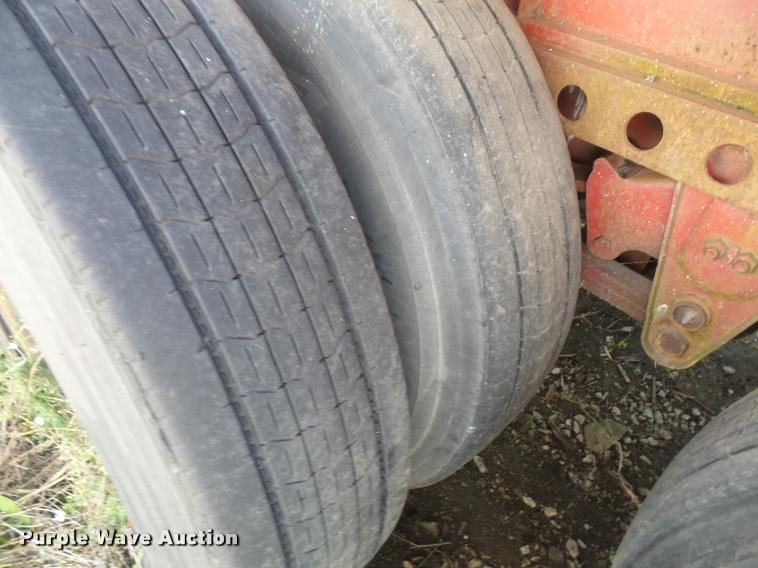 image for item K3724 1979 Dunham flatbed trailer