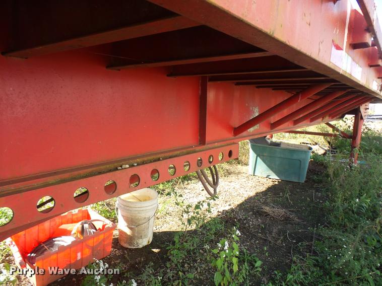 image for item K3724 1979 Dunham flatbed trailer