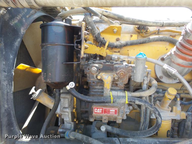 image for item K5119 2000 Peterbilt 379 semi truck