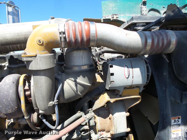 image for item K5119 2000 Peterbilt 379 semi truck