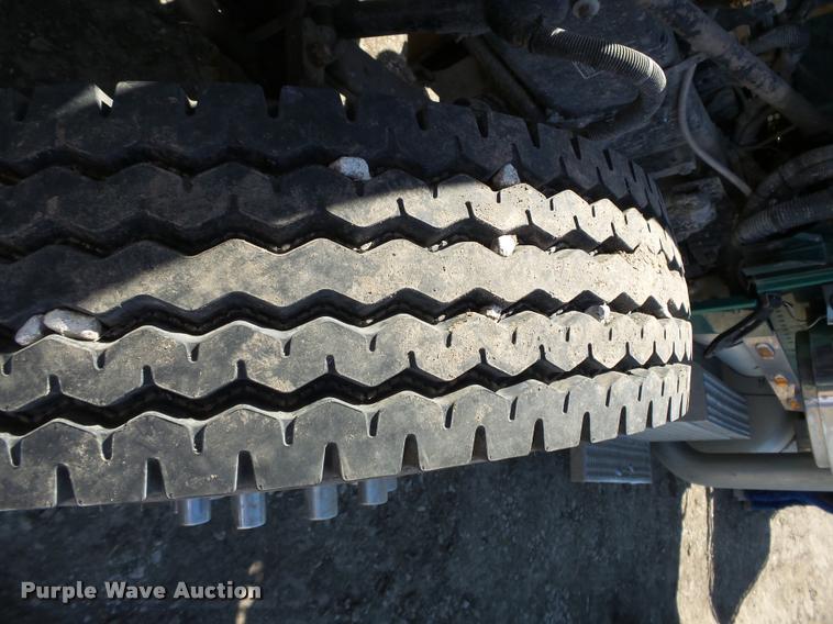 image for item K5119 2000 Peterbilt 379 semi truck