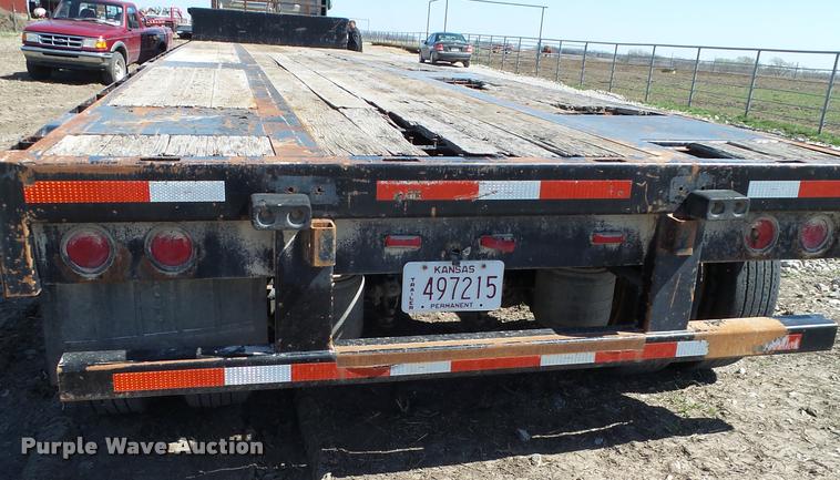 image for item K5120 2002 Global 4811SPD drop deck trailer