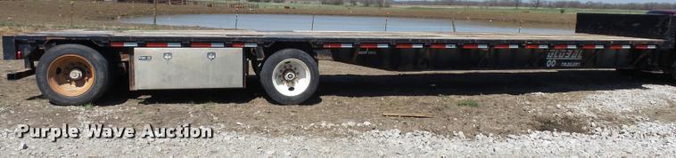 image for item K5120 2002 Global 4811SPD drop deck trailer