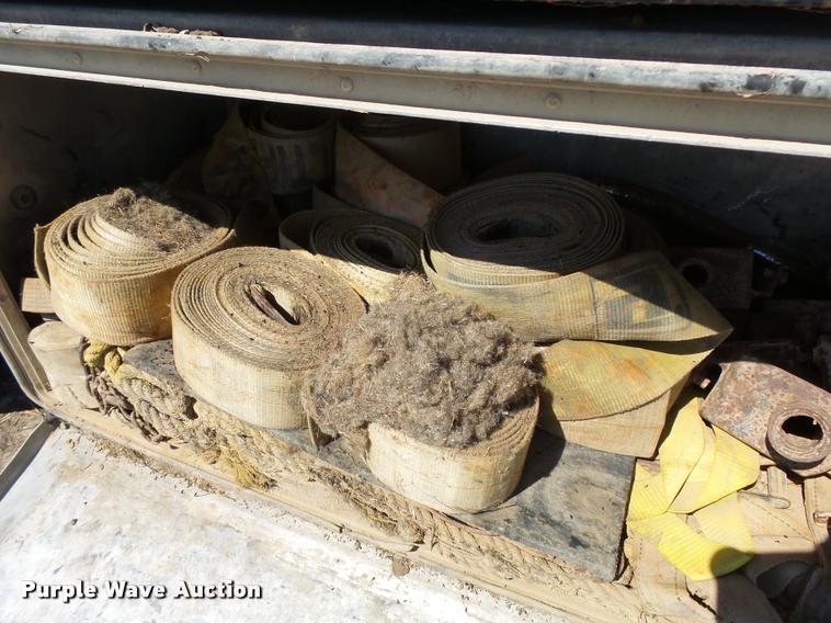 image for item K5120 2002 Global 4811SPD drop deck trailer