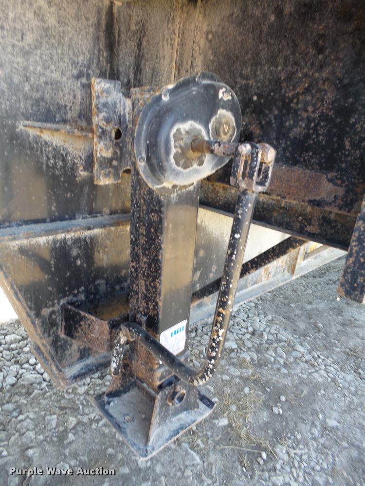 image for item K5120 2002 Global 4811SPD drop deck trailer