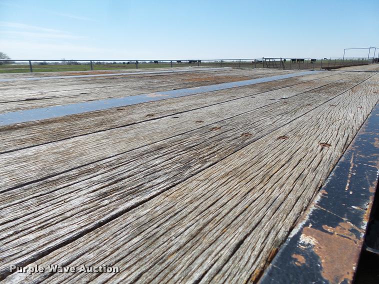 image for item K5120 2002 Global 4811SPD drop deck trailer