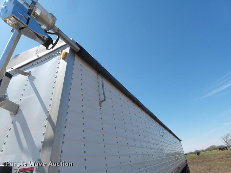 image for item K5121 2002 Wilson DWH400-C double hopper grain trailer