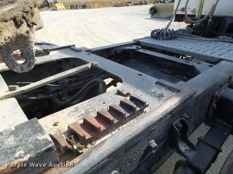 image for item K5634 1984 Kenworth semi truck