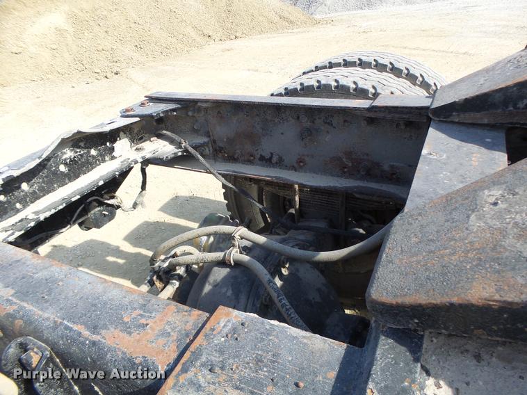 image for item K5634 1984 Kenworth semi truck