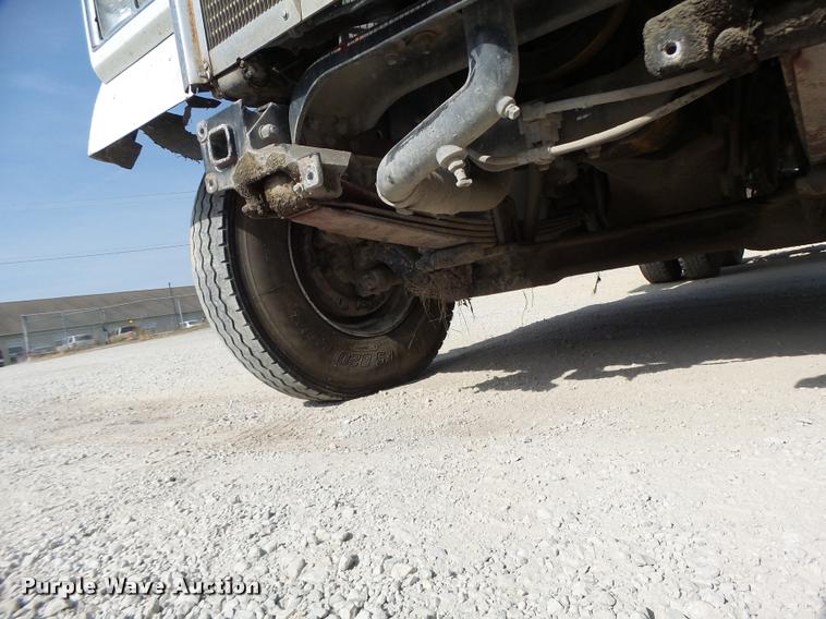 image for item K5634 1984 Kenworth semi truck