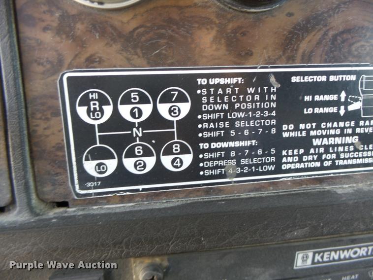 image for item K5634 1984 Kenworth semi truck