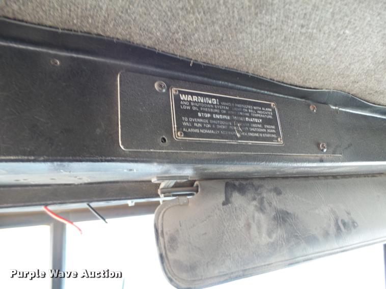 image for item K5634 1984 Kenworth semi truck