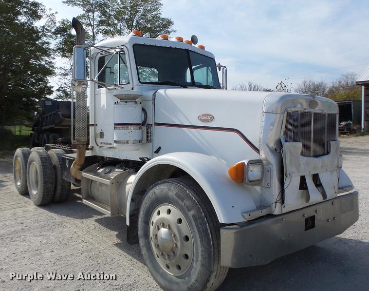 image for item K5641 1989 Peterbilt 357 semi truck